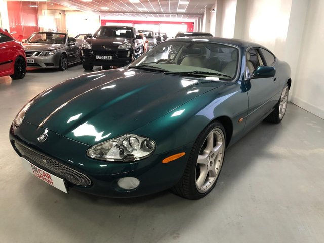 2002 51 Jaguar Xk8 Coupe 4.0 V8 COUPE 2d 290 BHP
