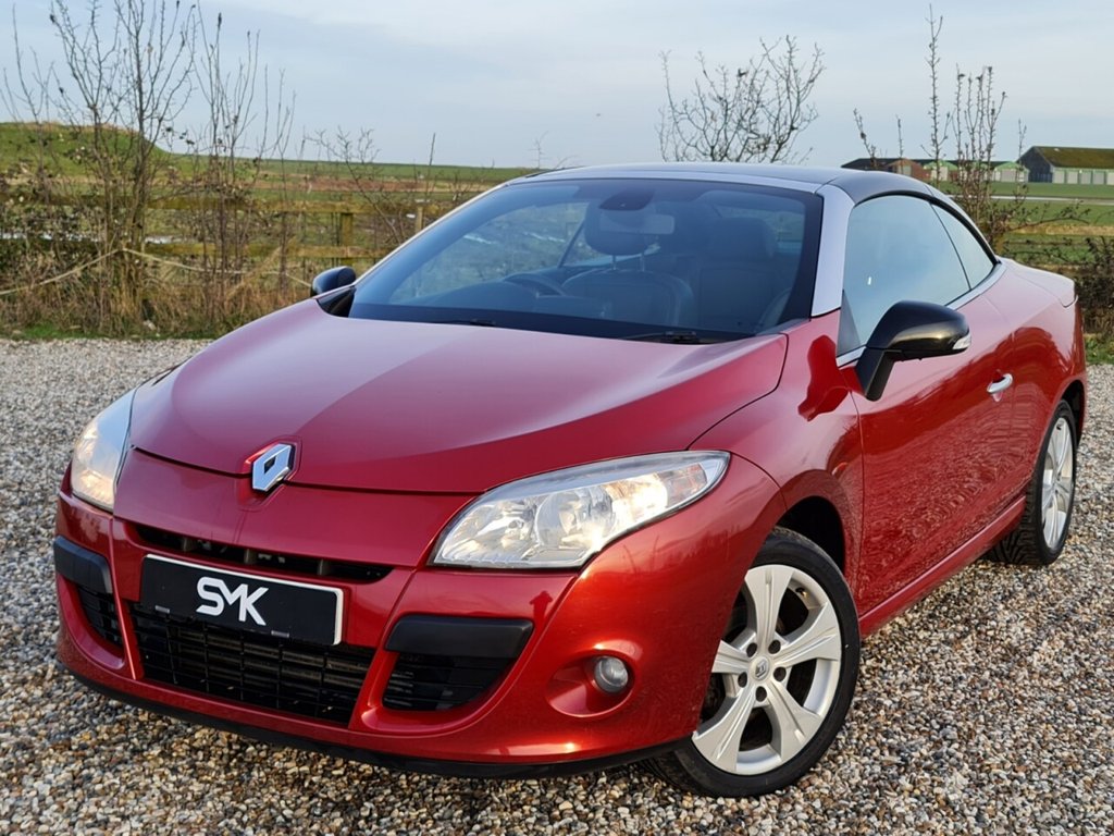 View our RENAULT MEGANE