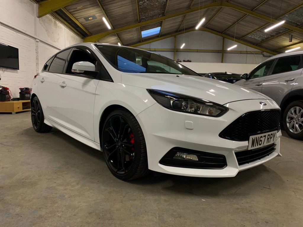 View our FORD FOCUS