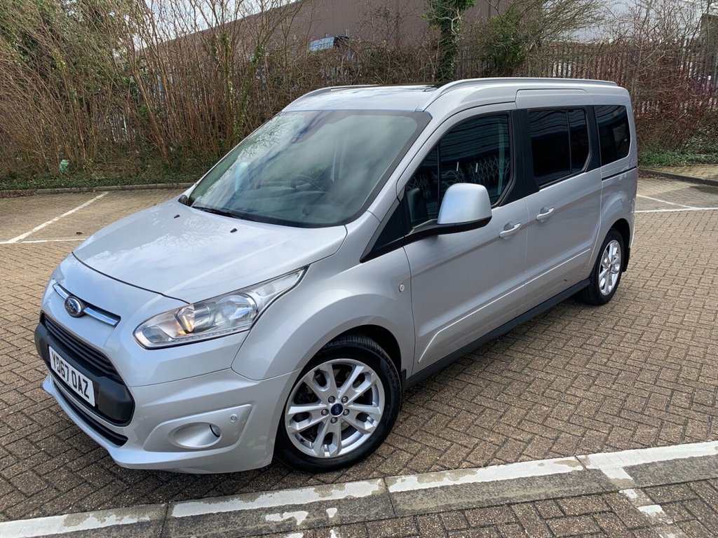 View our FORD GRAND TOURNEO CONNECT