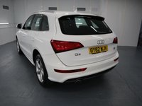 USED 2012 62 AUDI Q5 2.0 TDI QUATTRO S LINE 5d 175 BHP EXCEPTIONALLY FAST AND SMOOTH GEAR CHANGE WITH LUXURIOUS, CLASSY INTERIOR ALL WRAPPED AROUND A 4 WHEEL DRIVE SUV. WITH GREAT SERVICE HISTORY THIS AUDI IS STUNNING IN THE BEST COLOUR OF WHITE.