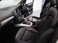 USED 2012 62 AUDI Q5 2.0 TDI QUATTRO S LINE 5d 175 BHP EXCEPTIONALLY FAST AND SMOOTH GEAR CHANGE WITH LUXURIOUS, CLASSY INTERIOR ALL WRAPPED AROUND A 4 WHEEL DRIVE SUV. WITH GREAT SERVICE HISTORY THIS AUDI IS STUNNING IN THE BEST COLOUR OF WHITE.