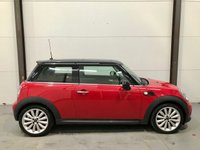 USED 2011 11 MINI HATCH COOPER 1.6 COOPER D 3d 112 BHP Very Low Miles, Over 2K Extras