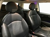 USED 2011 11 MINI HATCH COOPER 1.6 COOPER D 3d 112 BHP Very Low Miles, Over 2K Extras