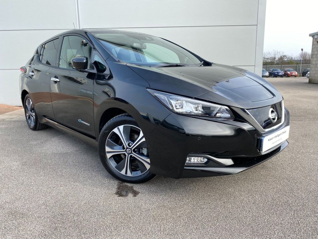 View our NISSAN LEAF