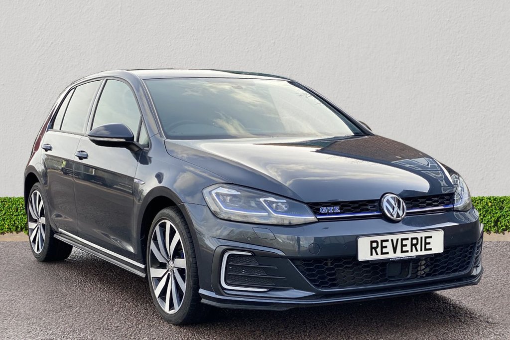 View our VOLKSWAGEN GOLF