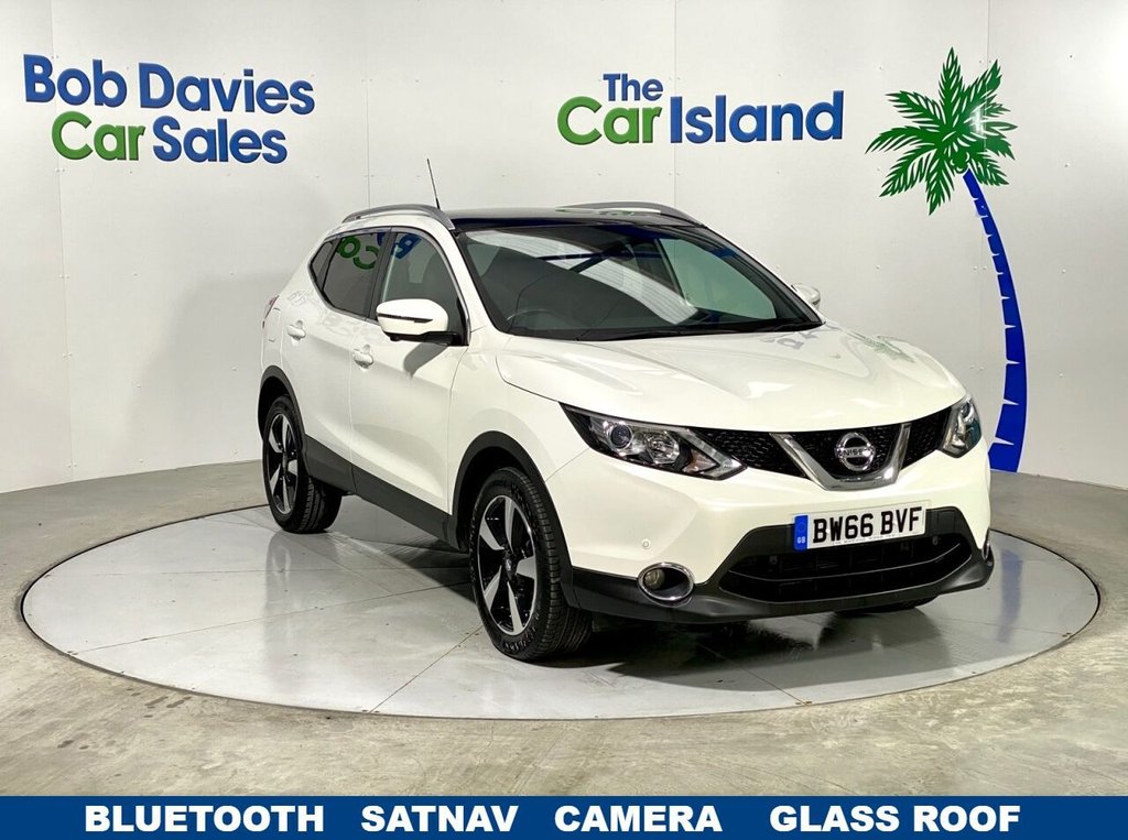 View our NISSAN QASHQAI