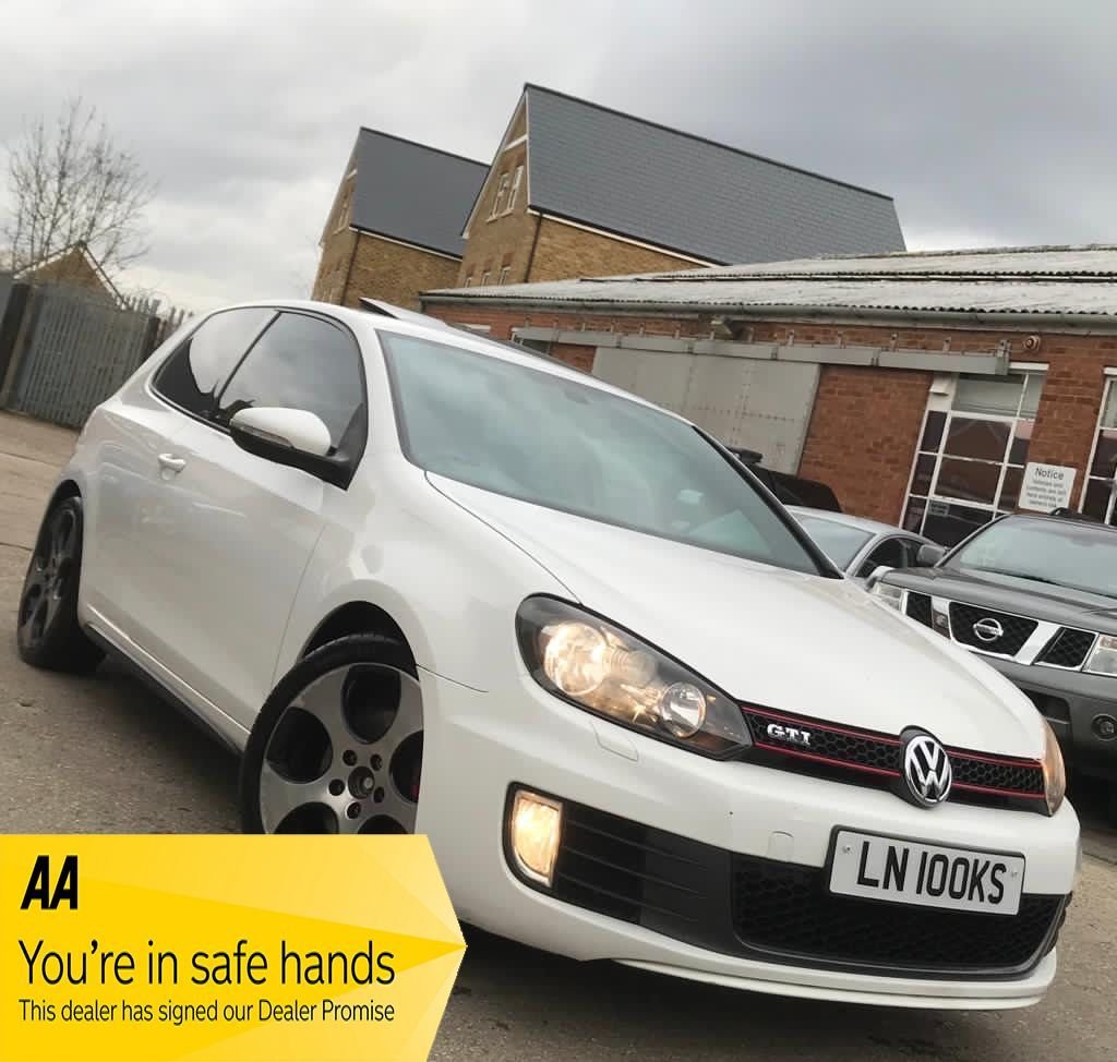View our VOLKSWAGEN GOLF