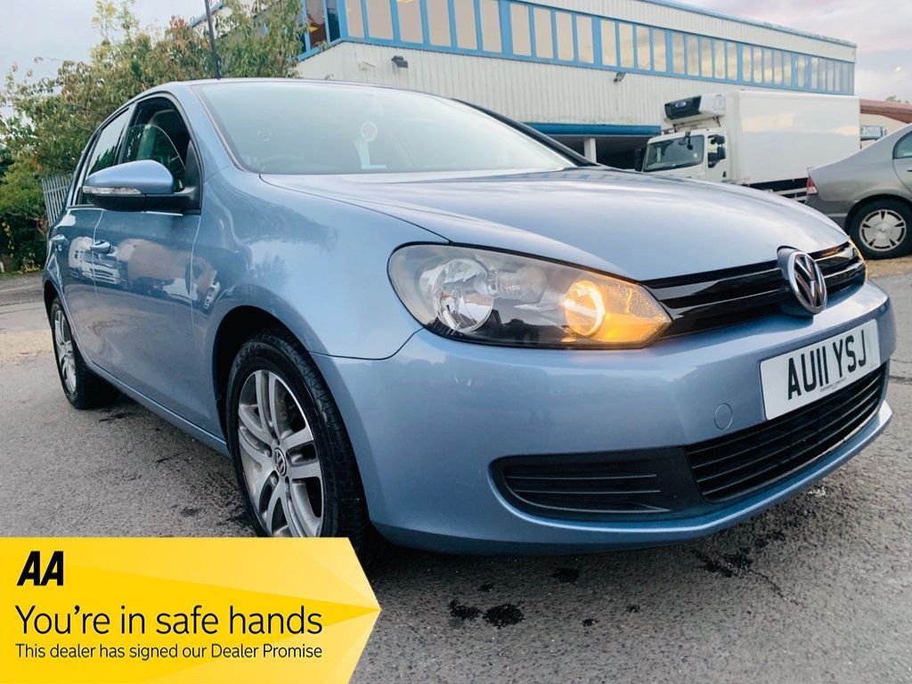 View our VOLKSWAGEN GOLF