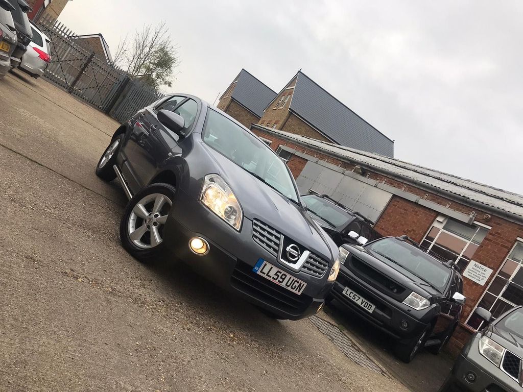 View our NISSAN QASHQAI