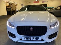 USED 2016 16 JAGUAR XF 2.0 R-SPORT AUTOMATIC TWO TONE RED / BLACK LEATHER