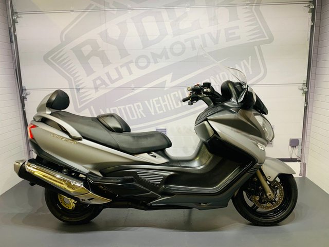 2013 63 Suzuki Burgman 650 EXECUTIVE 