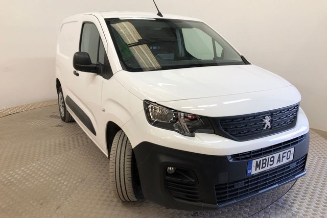 View our PEUGEOT PARTNER