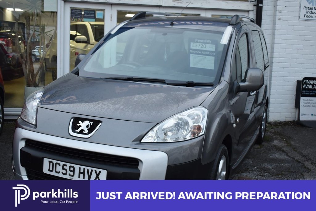 View our PEUGEOT PARTNER