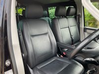 USED 2017 67 VOLKSWAGEN TRANSPORTER 2.0 T30 TDI KOMBI HIGHLINE BMT 148 BHP 1 Owner, F/S/H, Full Leather