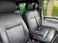 USED 2017 67 VOLKSWAGEN TRANSPORTER 2.0 T30 TDI KOMBI HIGHLINE BMT 148 BHP 1 Owner, F/S/H, Full Leather