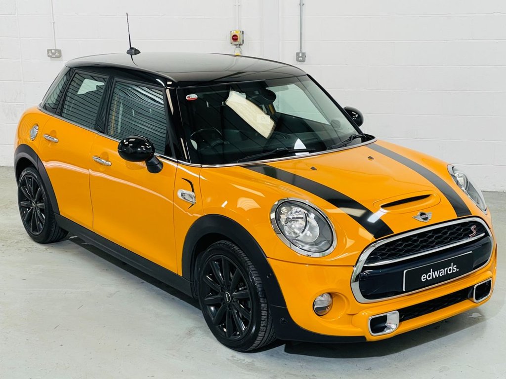 View our MINI HATCH COOPER