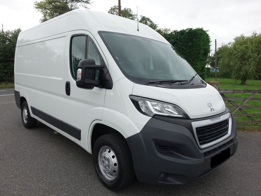 View our PEUGEOT BOXER