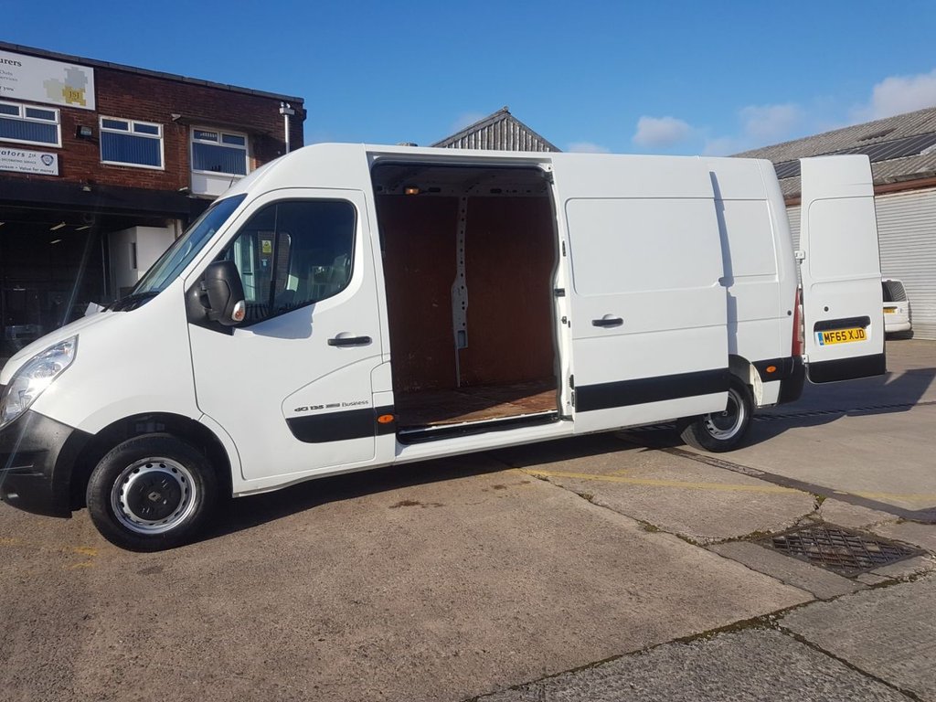 View our RENAULT MASTER
