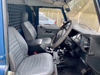 USED 2002 52 LAND ROVER DEFENDER 2.5 90 HARD-TOP TD5 5d 120 BHP 