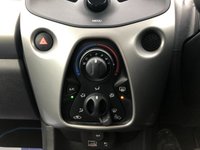 USED 2016 16 TOYOTA AYGO 1.0 VVT-I X-PLAY 5d 69 BHP Zero &pound;0 Road Tax + Bluetooth & Air Con