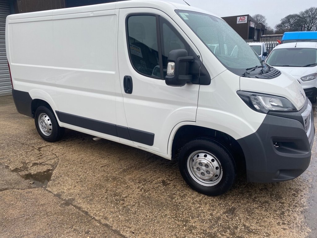 View our PEUGEOT BOXER