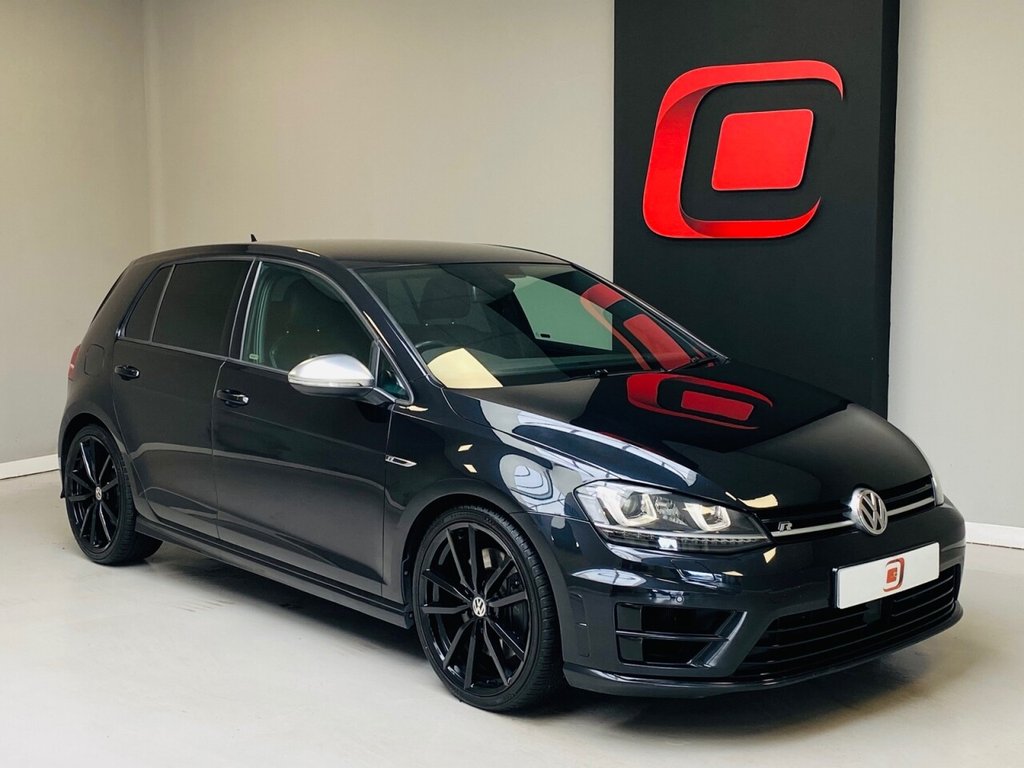 View our VOLKSWAGEN GOLF