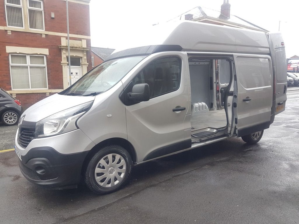 View our RENAULT TRAFIC