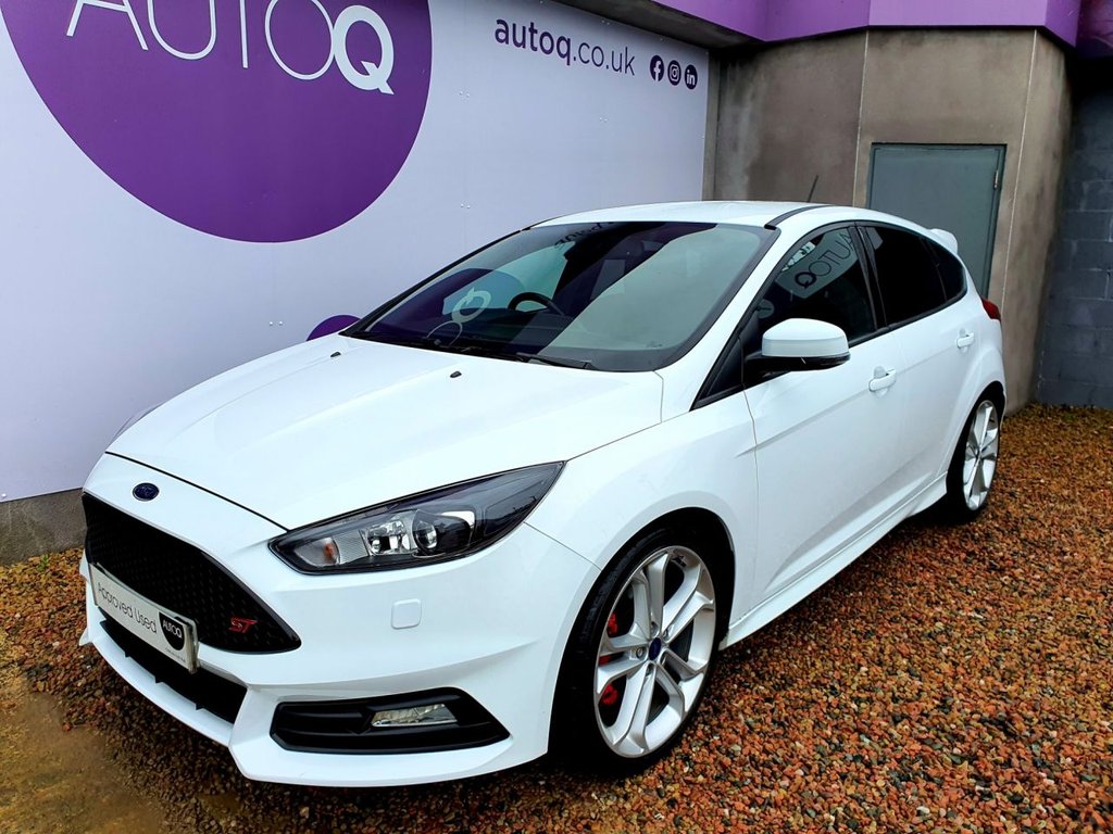 View our FORD FOCUS