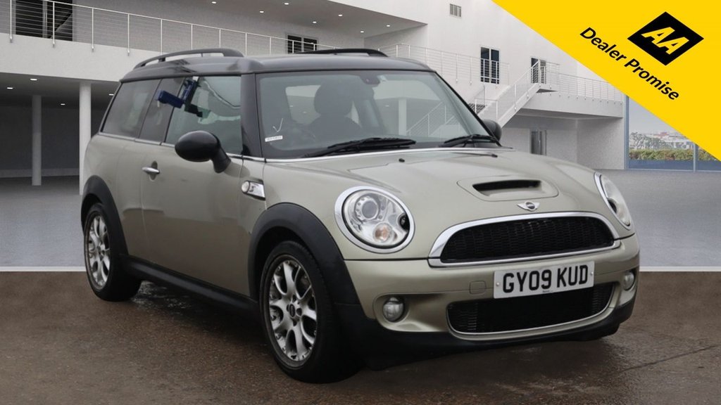 View our MINI CLUBMAN