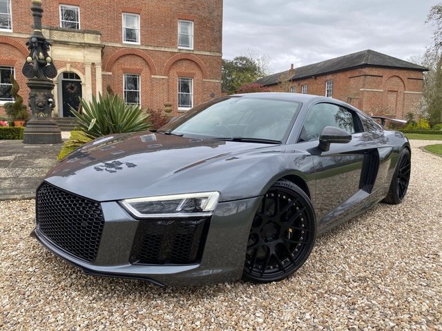 View our AUDI R8