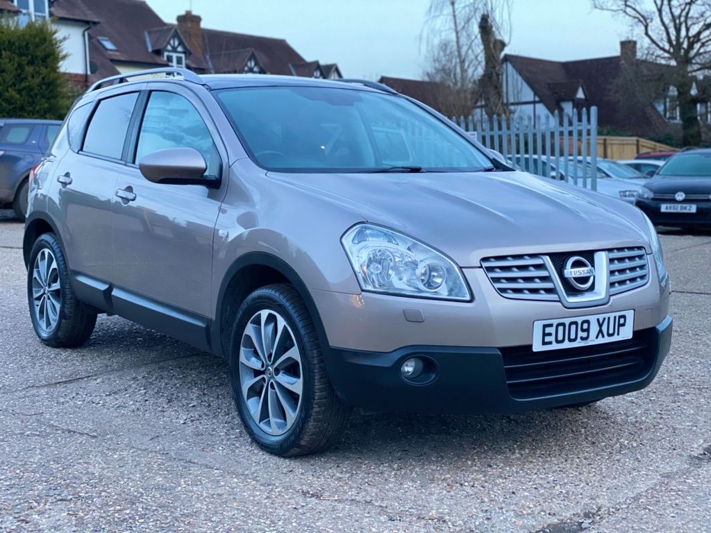 View our NISSAN QASHQAI