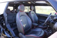 USED 2014 14 MINI CLUBMAN 1.6 JOHN COOPER WORKS 5d 208 BHP SUNROOF, NAV, H/K, AUTO, JCW