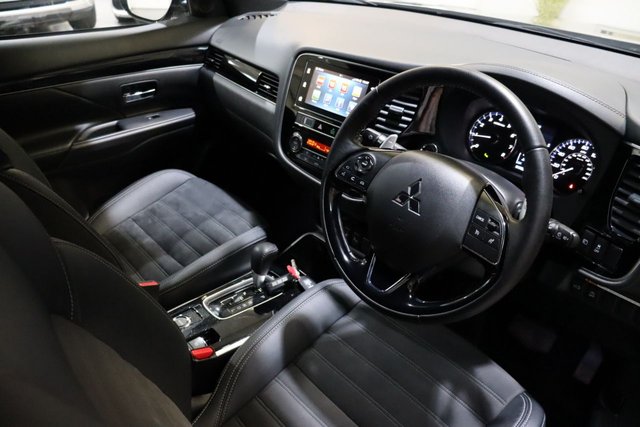 View our MITSUBISHI OUTLANDER