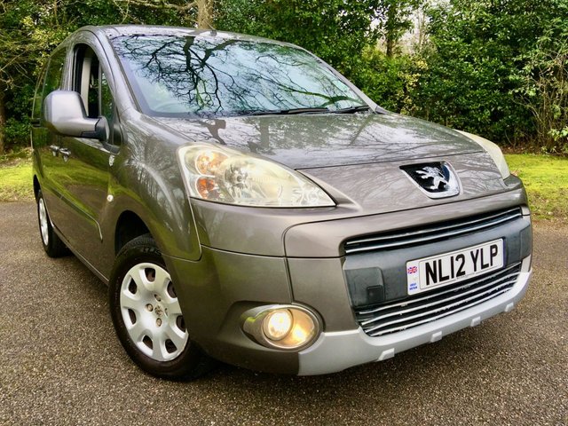 2012 12 Peugeot Partner 1.6 TEPEE S HDI 5d 92 BHP ONLY 60,000 MILES//X8 PEUGEOT/SPECIALIST SERVICE STAMPS