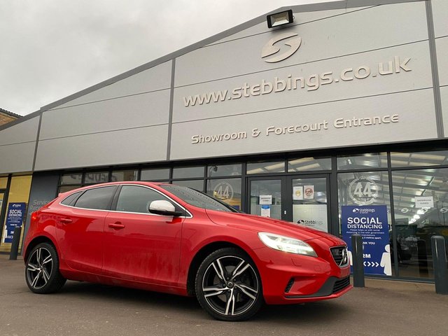 2018 18 VOLVO V40 2.0 D4 R-DESIGN PRO 5d 188 BHP