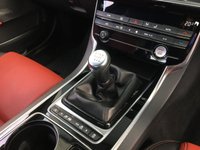 USED 2017 17 JAGUAR XE 2.0 R-SPORT 4d 178 BHP 