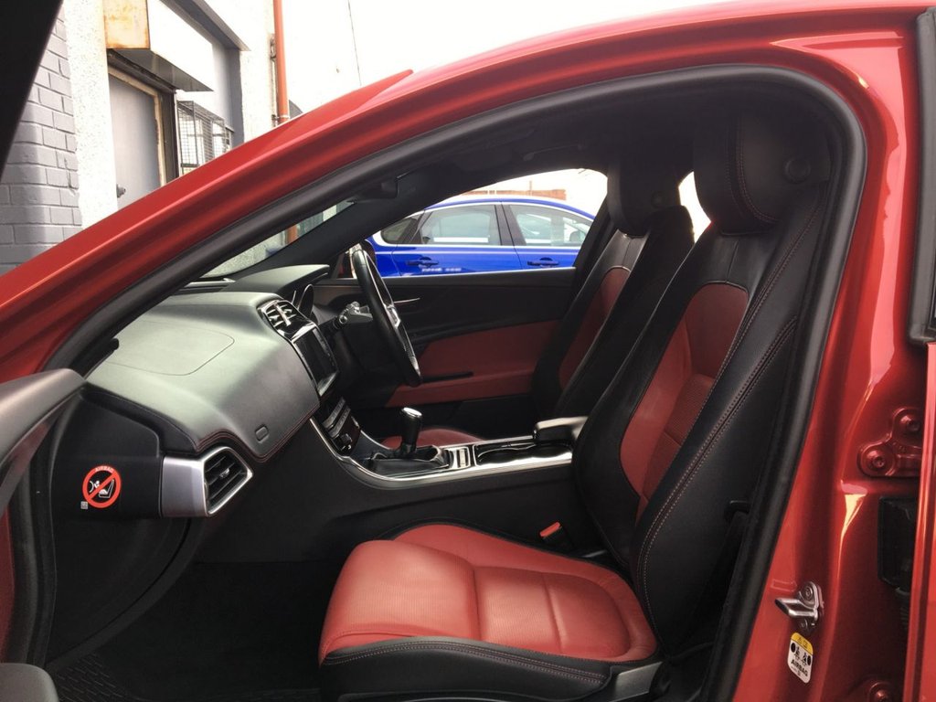 USED 2017 17 JAGUAR XE 2.0 R-SPORT 4d 178 BHP 