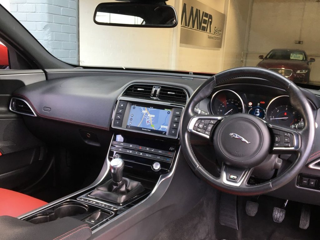 USED 2017 17 JAGUAR XE 2.0 R-SPORT 4d 178 BHP 