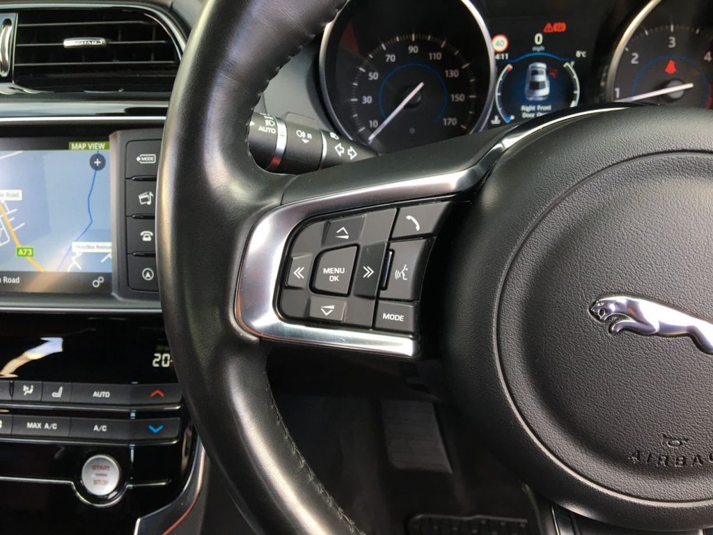 USED 2017 17 JAGUAR XE 2.0 R-SPORT 4d 178 BHP 