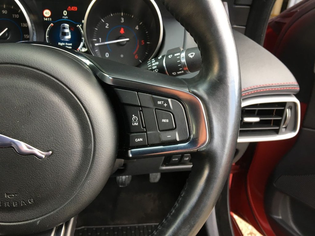 USED 2017 17 JAGUAR XE 2.0 R-SPORT 4d 178 BHP 