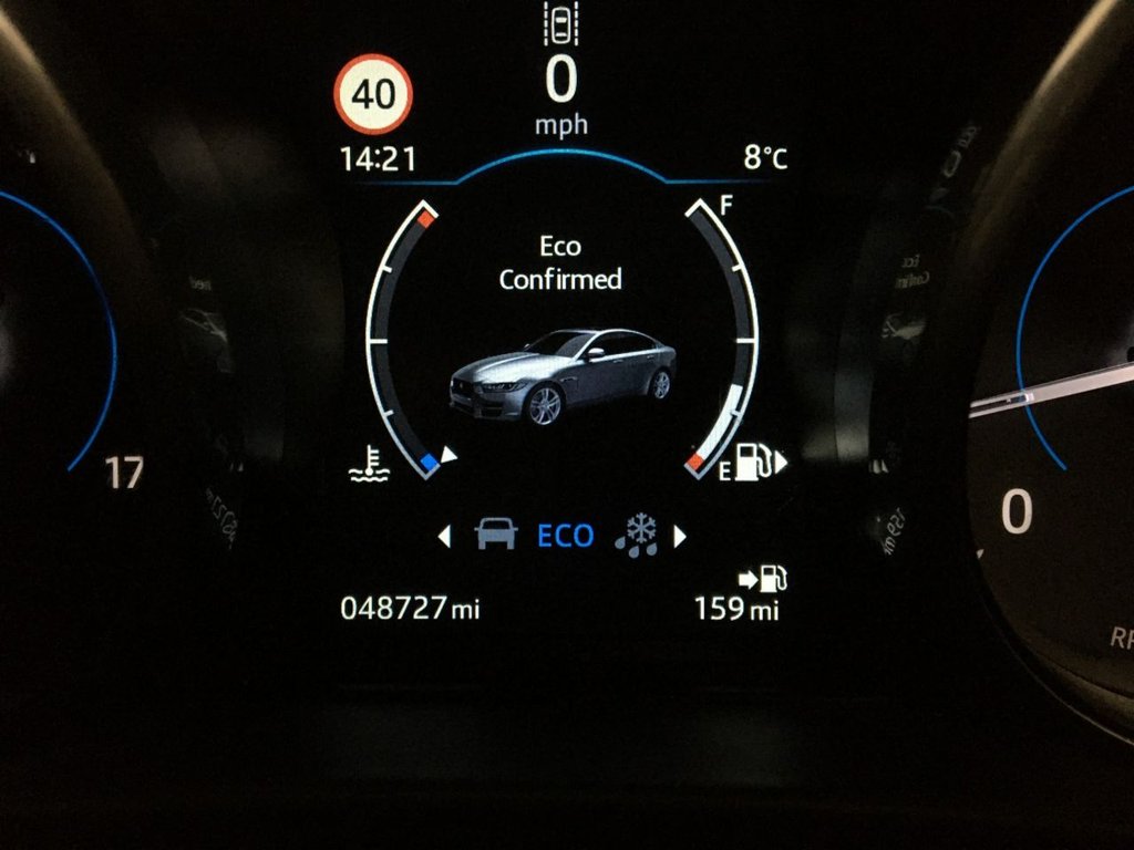 USED 2017 17 JAGUAR XE 2.0 R-SPORT 4d 178 BHP 