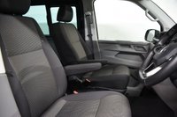 USED 2020 20 VOLKSWAGEN TRANSPORTER T6.1 T32 2.0 TDI 150ps DSG Highline Kombi LWB Click&Collect / Home Delivery