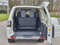 USED 2013 63 MITSUBISHI SHOGUN 3.2 DI-D SG4 5d 197 BHP FULL LEATHER REV CAM REAR ENTERTAIN