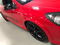 USED 2010 10 VAUXHALL ASTRA 2.0 VXRACING 3d 236 BHP * PRIVACY GLASS * RECAROS * 19 INCH ALLOYS * AIR * 9 SERVICES * MOT JULY*