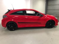 USED 2010 10 VAUXHALL ASTRA 2.0 VXRACING 3d 236 BHP * PRIVACY GLASS * RECAROS * 19 INCH ALLOYS * AIR * 9 SERVICES * MOT JULY*