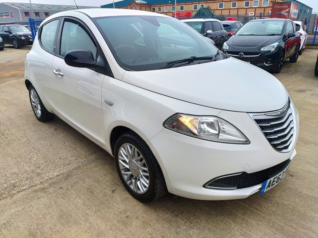 View our CHRYSLER YPSILON