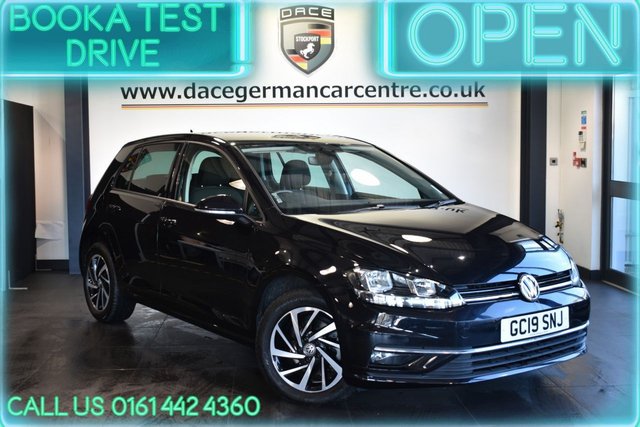 View our VOLKSWAGEN GOLF