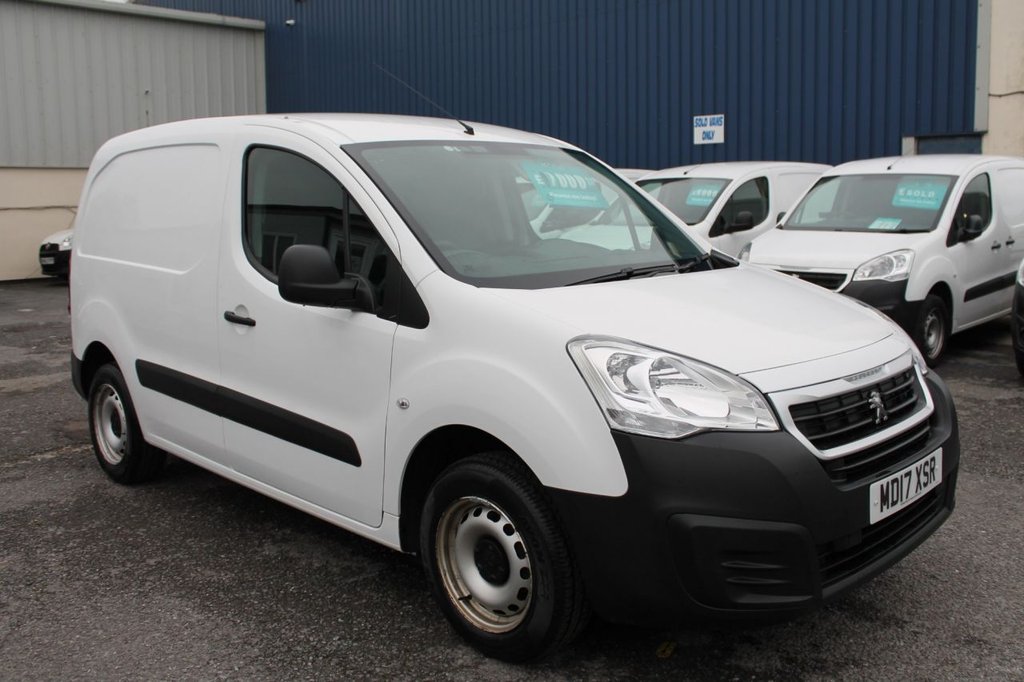 View our PEUGEOT PARTNER