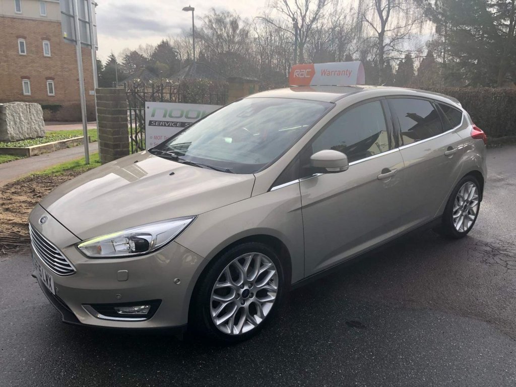 View our FORD FOCUS